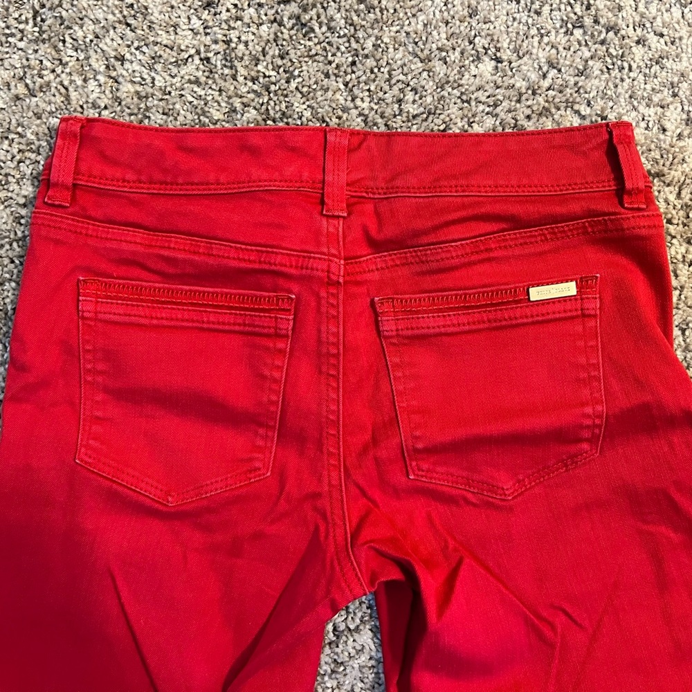 ❤️ White House Black Market Bright Red Capri - Picture 5 of 7